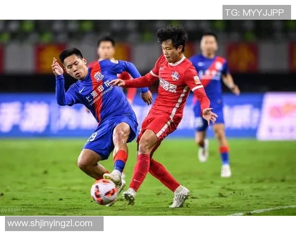 成都篮球队在邀请赛中以72分稳居积分榜首位展现强劲实力 成都篮球队在邀请赛中以72分稳居积分榜首位展现强劲实力