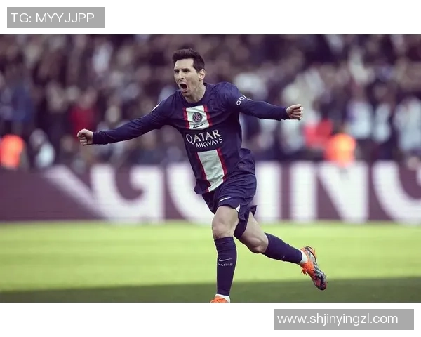 足球明星长发蓬松风格大揭秘展现个性与魅力的完美结合 足球明星长发蓬松风格大揭秘展现个性与魅力的完美结合